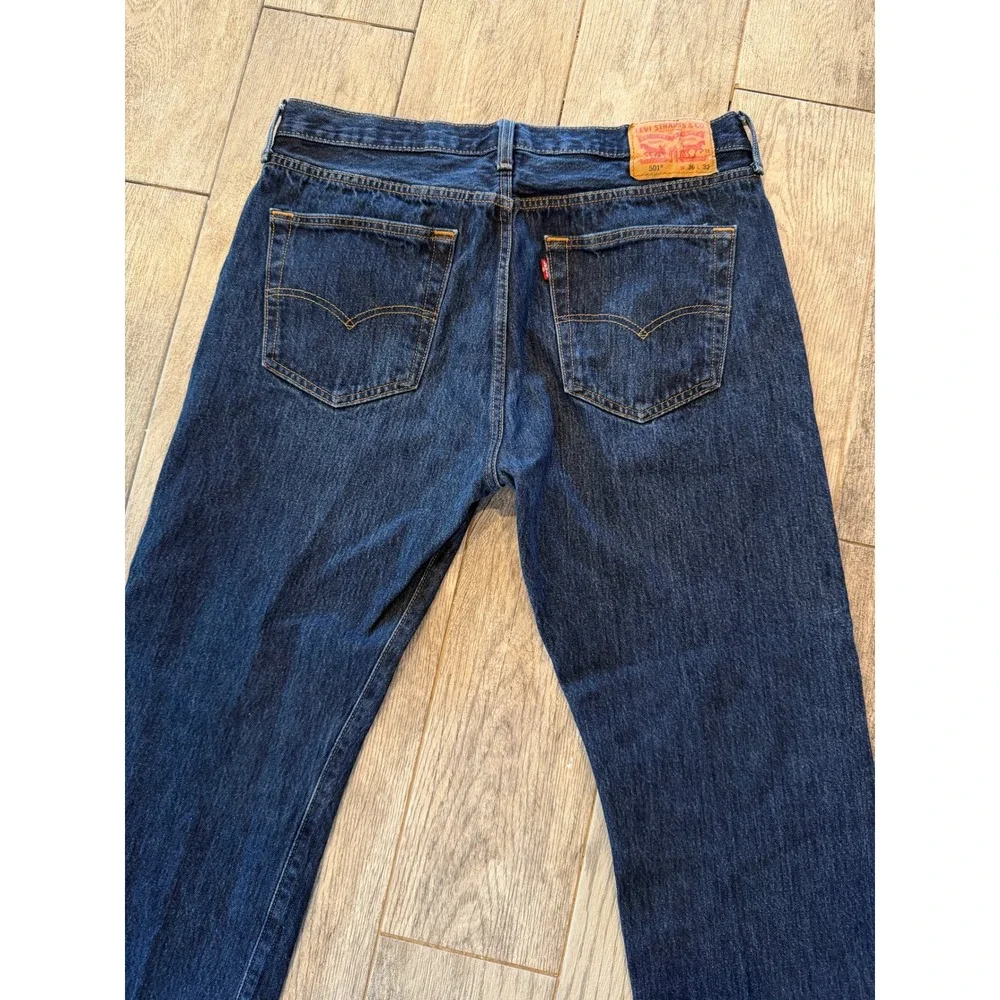 Levi's Button Fly 501 Jeans 36x32 Mens 36‎ x 32 Straight Leg Denim Levi Strauss